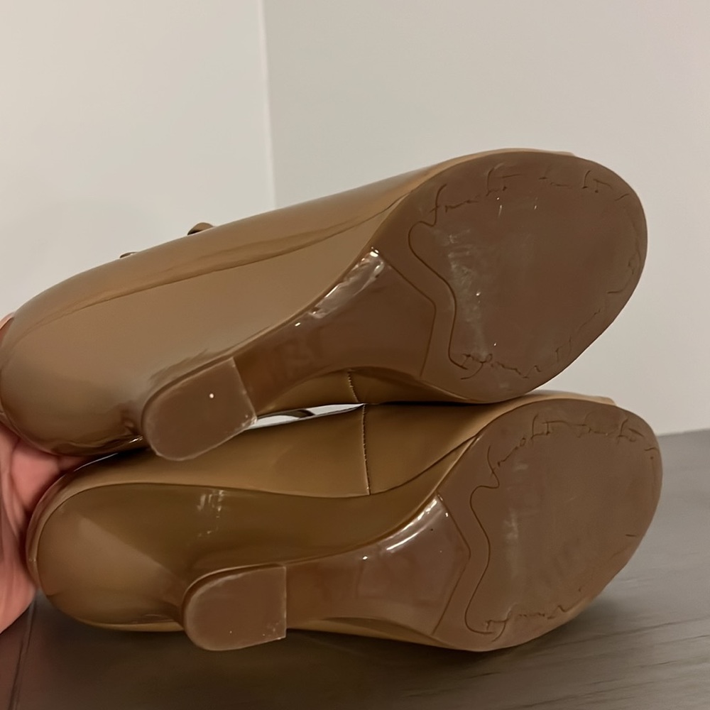 Franco Sarto Open-toe Wedges - Picture 4 of 4